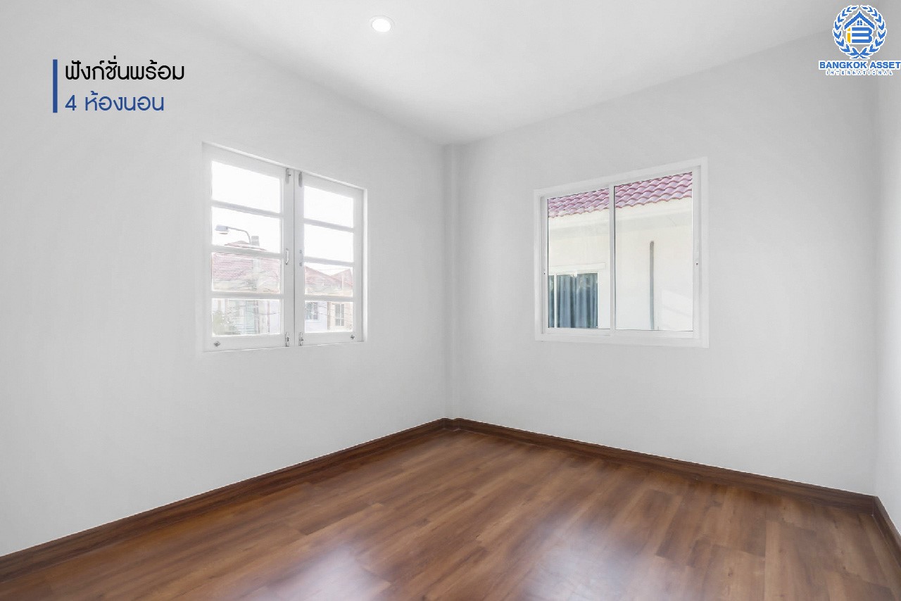 บ้านมือสองตกแต่งใหม่ ม.ลลิลอินเดอะพาร์ค บางใหญ่-กาญจนาฯ พร้อมอยู่ตอบโจทย์ทุกฟังก์ชั่น เนื้อที่ 50.6 ตร.ว. ฟังก์ชั่น 4 ห้องนอน 1 ห้องอเนกประสงค์ชั้นล่าง 2 ห้องน้ำ 2 ที่จอดรถพร้อมพื้นที่สนามหญ้าด้านข้าง บนทำเลเดินทางสะดวก ใกล้เซ็นทรัลเวสต์เกต ทางด่วน "กาญจนาภิเษก และเพียง 5 นาทีถึงรถไฟฟ้าสายสีม่วง "สถานีตลาดบางใหญ่"